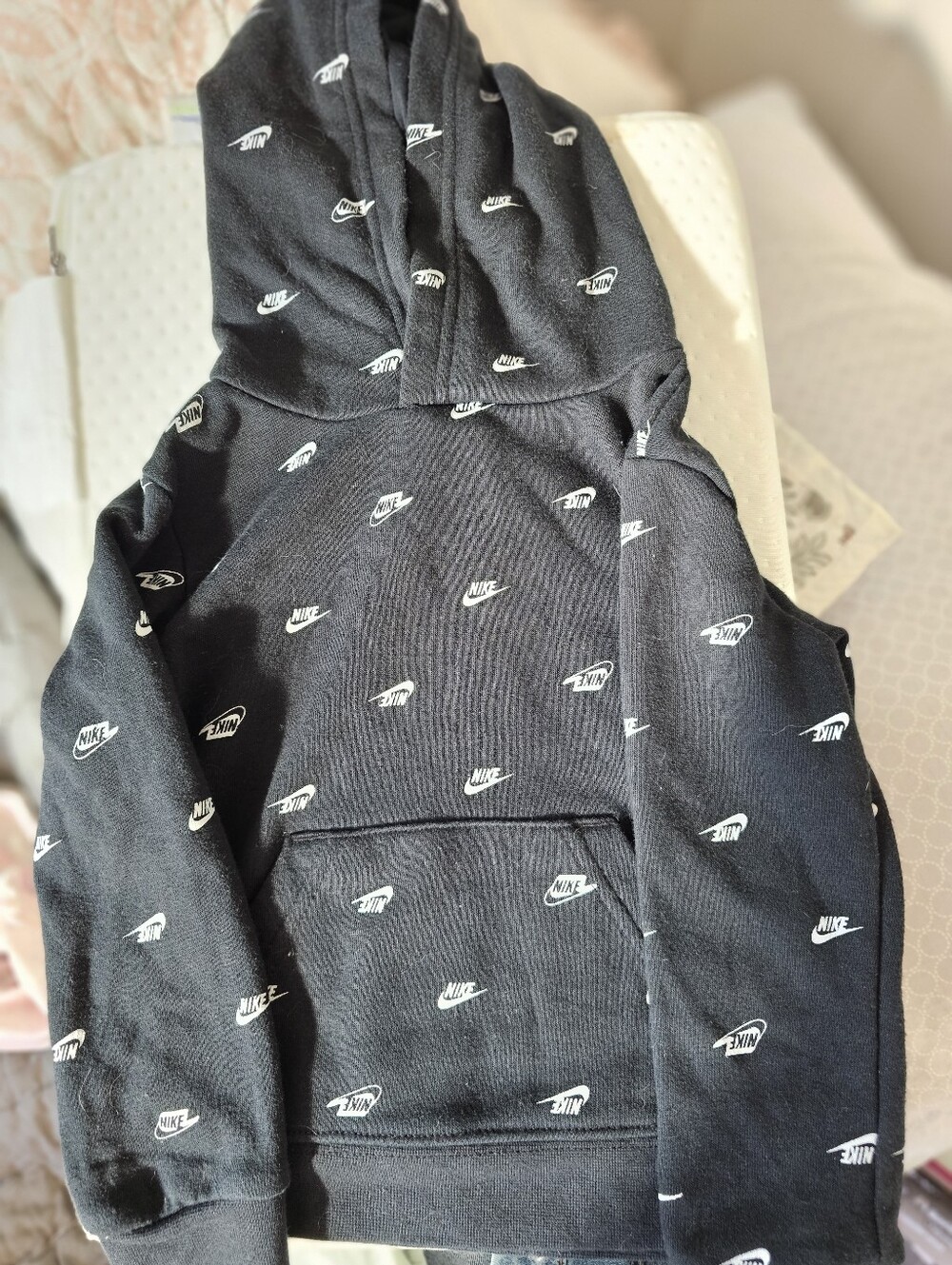 Nike 2T Black Hoodie with White Mini Swoosh Print. Sporty Toddler